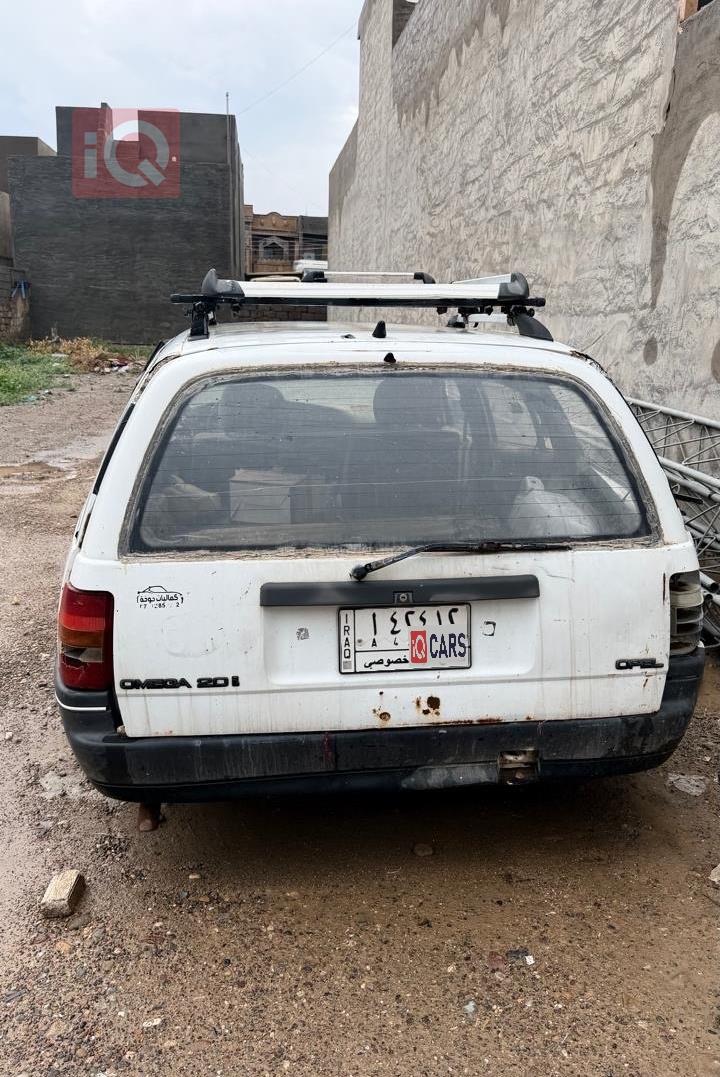 اوبل أوميغا